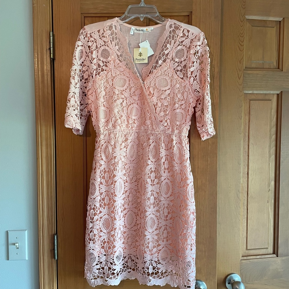 Astr Pink Sheath Midi Dress with V-Neck and 3/4 Sleeves